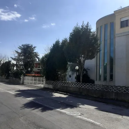 Gold House * Maranello