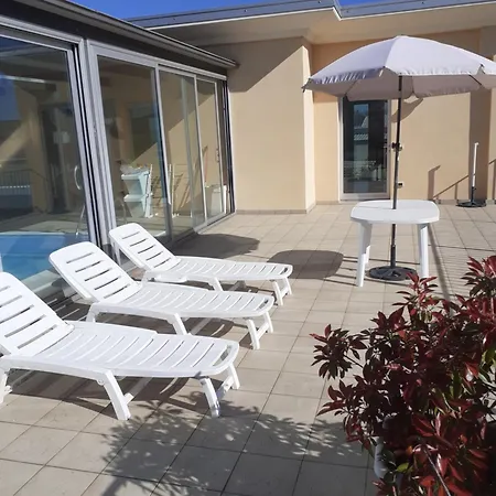 Daire Gold House Maranello