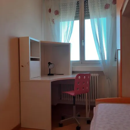 Gold House Daire Maranello