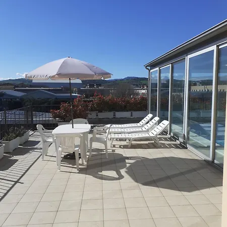 Daire Gold House Maranello